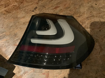 Tuning-Tec Voll LED Lightbar Rückleuchten für BMW 1er E87/E81 04-07 schwarz/rauch Präsentationsstück, minimale Spuren kaum sichtbar
