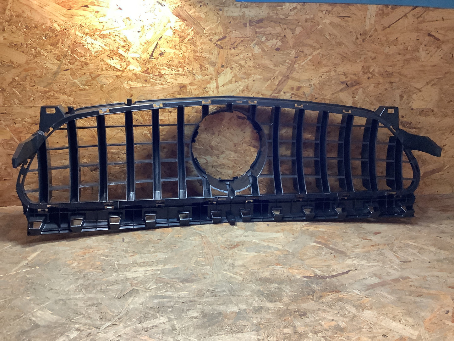 Sport Grill GT Chrom-Schwarz für MERCEDES CLA Facelift 2016-2018 Panamericana