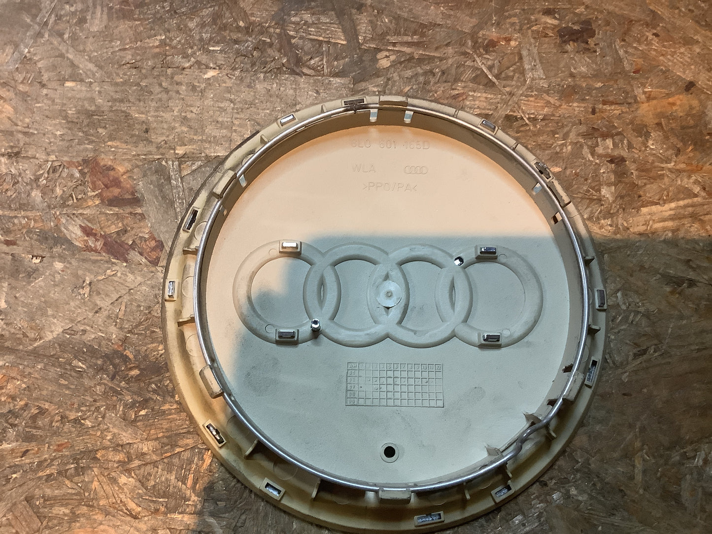 Audi A8 Nabendeckel Original VW NEU aus Altbestand