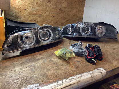 Tuning-Tec Xenon Angel Eyes Scheinwerfer für BMW 5er E39 95-00 schwarz