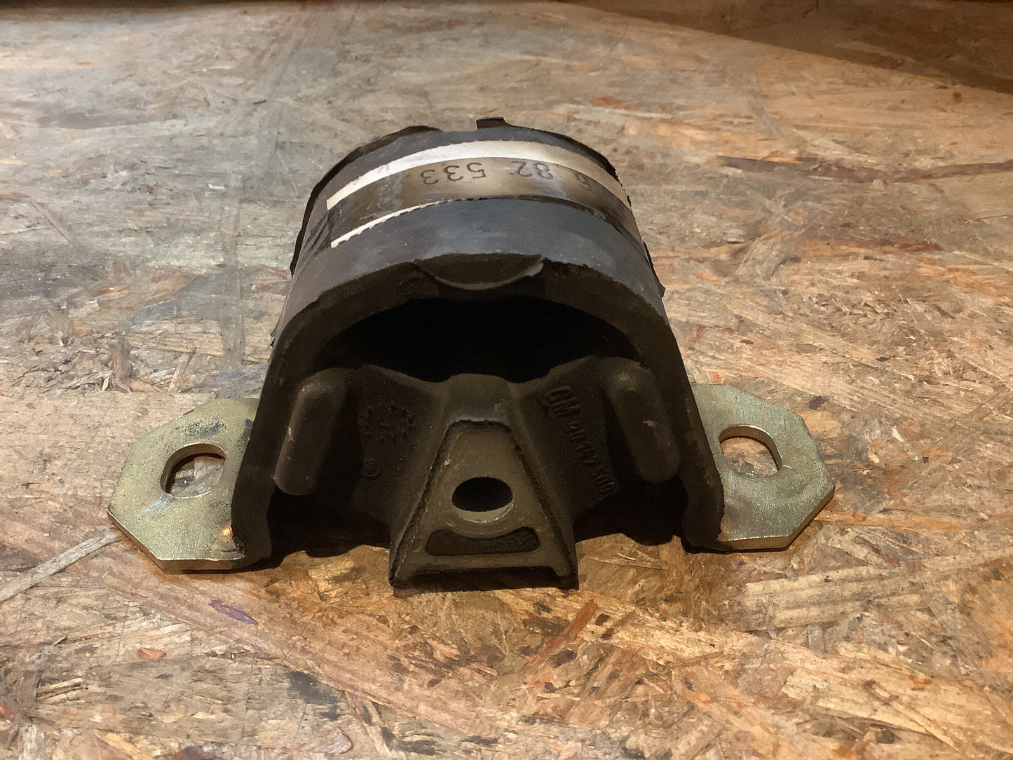 Opel Kadett D Motorhalter Original GM NEU