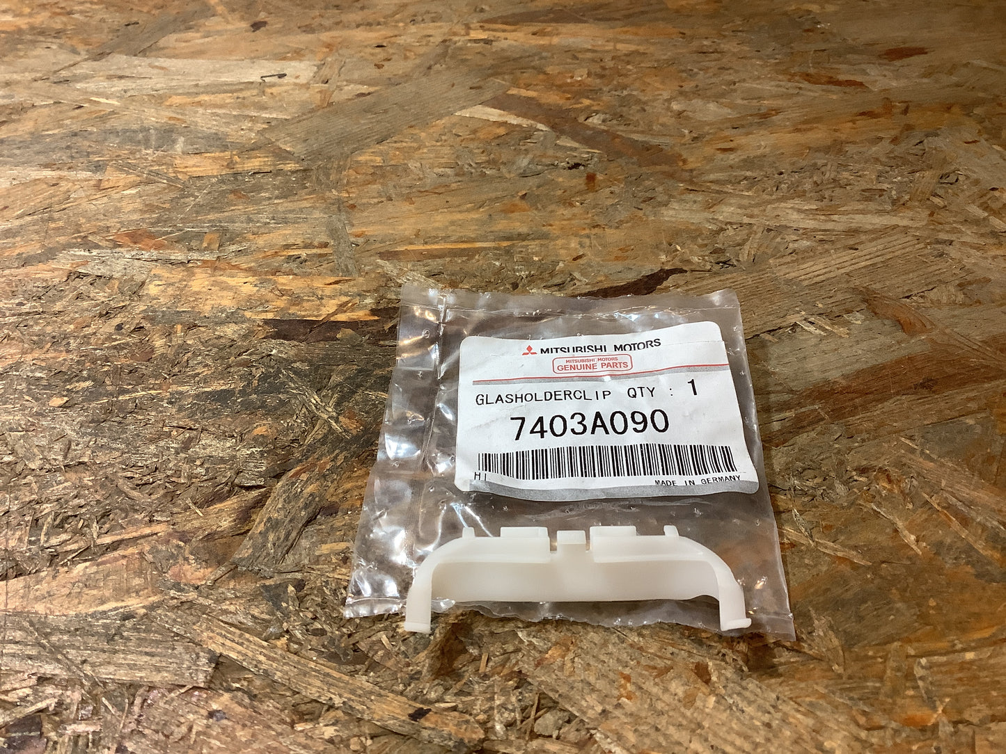 Mitsubishi Colt  Clip, Befestigung, Dachleiste Original Mitsubishi NEU