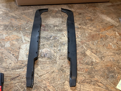 VW Passat 32b Kühlergrill Leistensatz L/R Original VW NEU