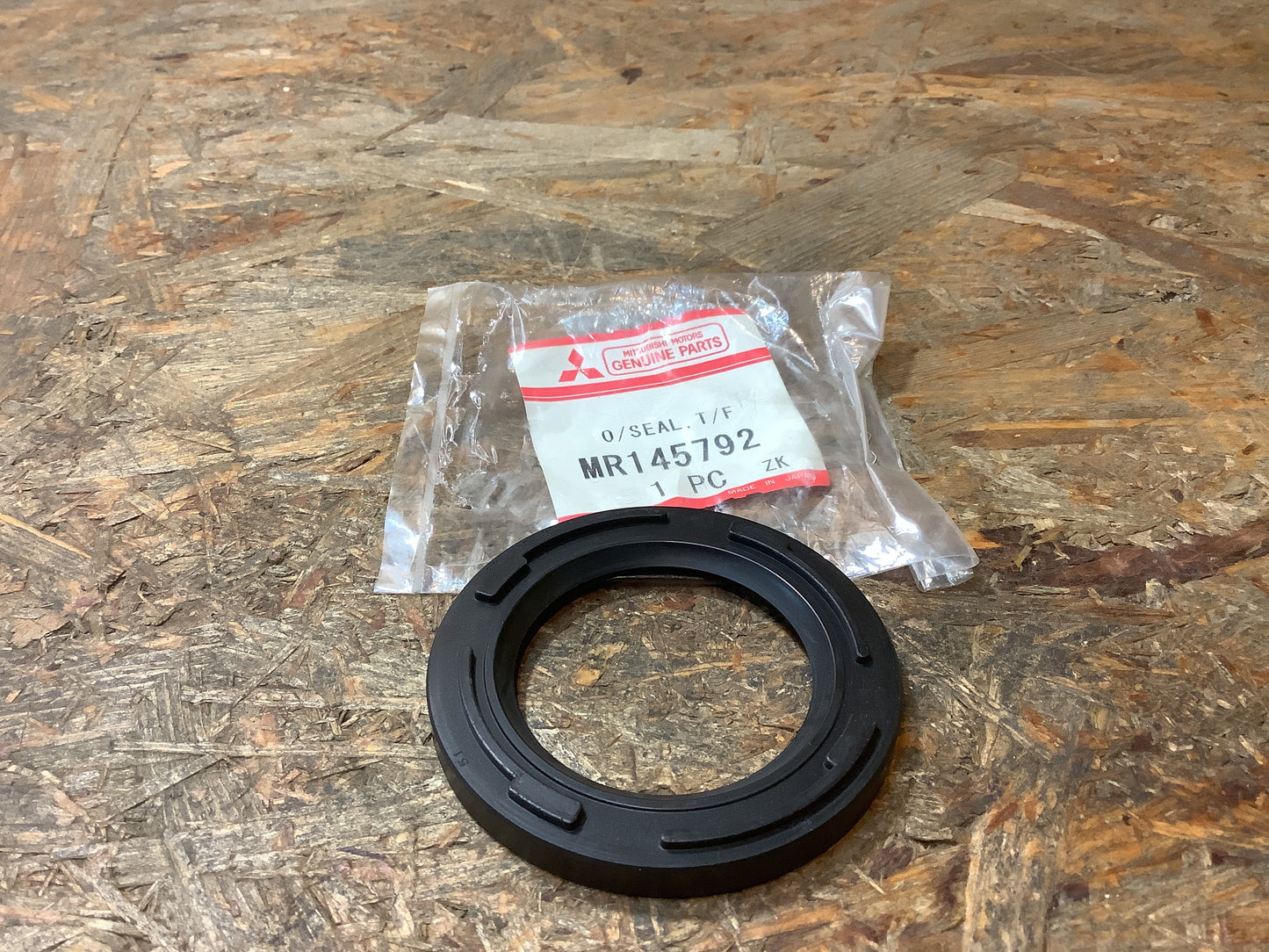 Mitsubishi Pajero 2 Canvas Top (V2W, 54W) Wellendichtring, Schaltgetriebe, Hauptwelle Original Mitsubishi NEU
