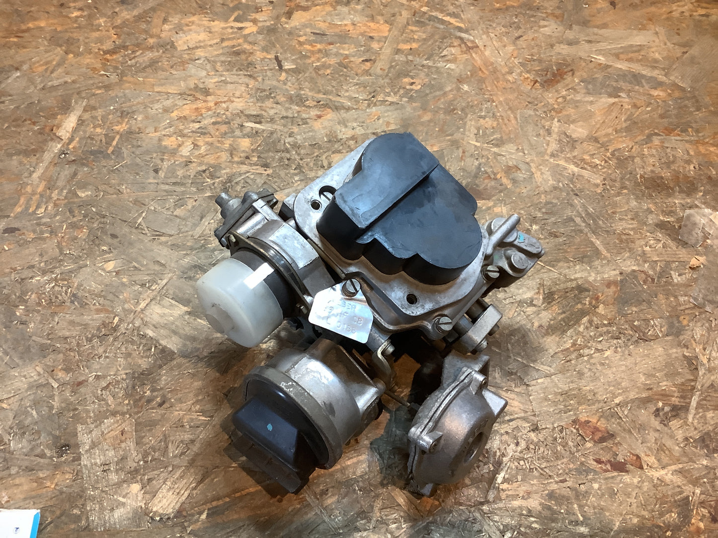 Ford Sierra 2.0, Ford Granada 2.0, Ford Scorpio 2.0 Vergaser Weber 30/34, Auslagerbestand Original Weber GEBRAUCHT