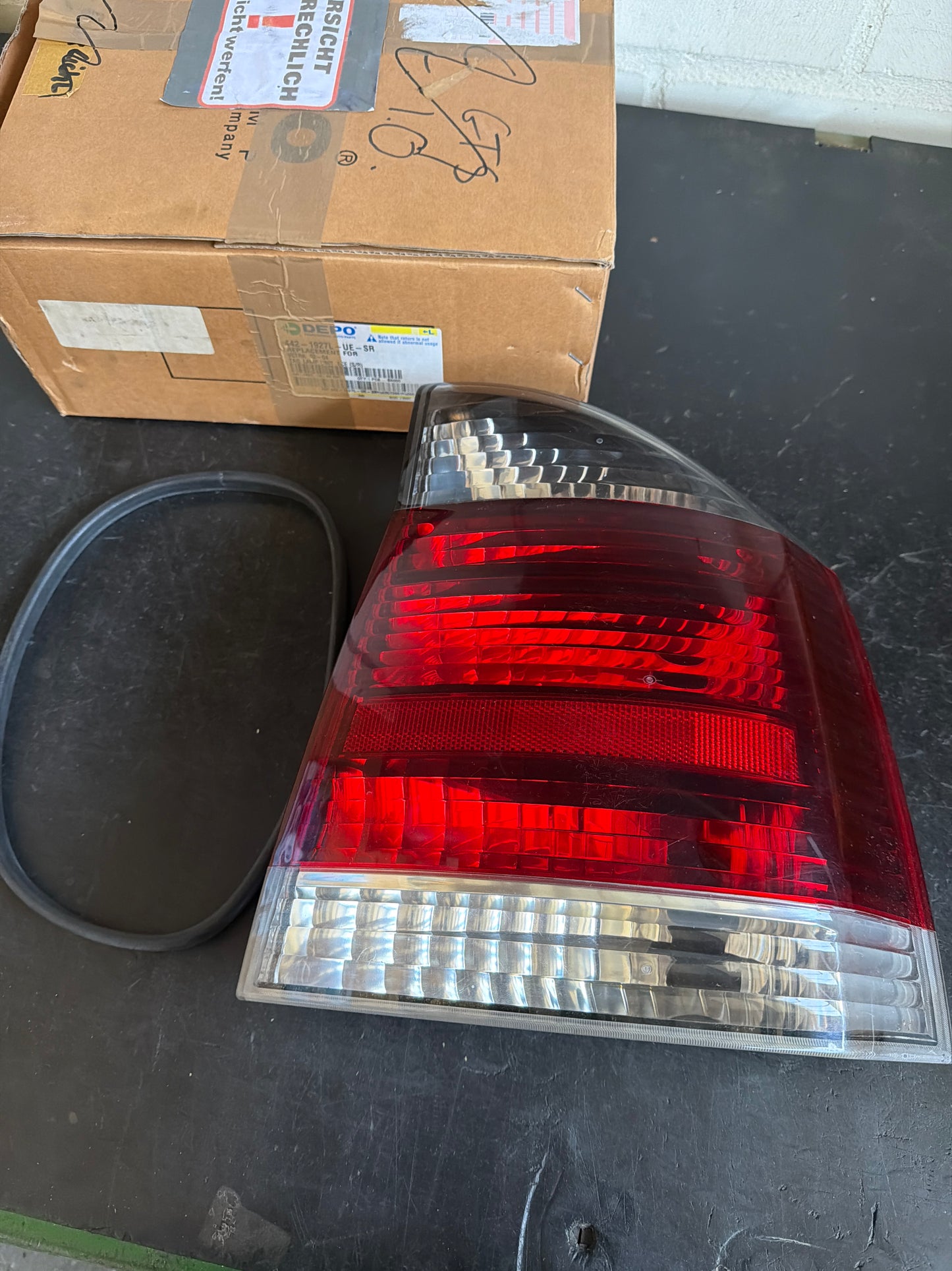Original GM Opel Vectra C Rückleuchte rechts NEU