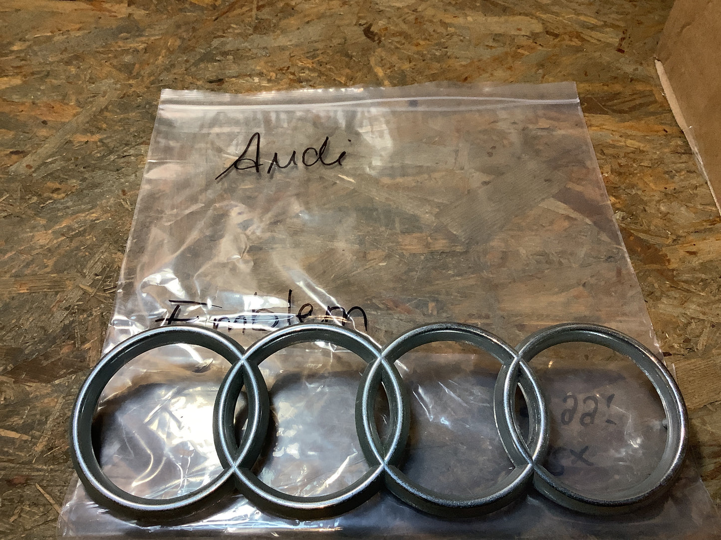 Emblem Original Audi NEU