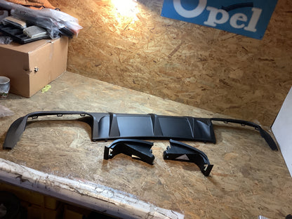 SET Mercedes C-Klasse W204 C204 Diffusor Stoßstange Hinten Schwarz Matt + Halter für C63 AMG Umbau 11-15
