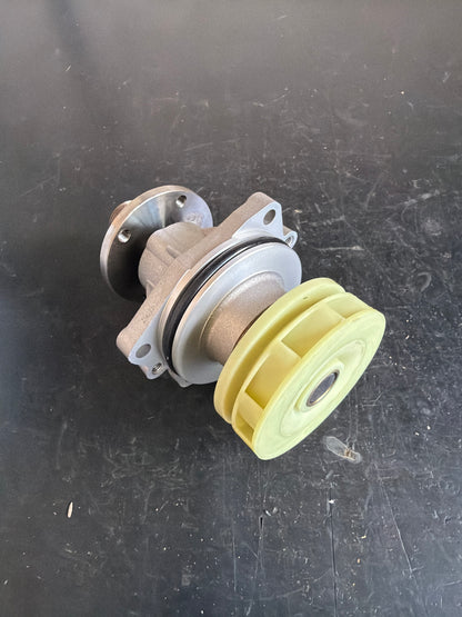 Original GM Opel Omega B 2,5 TD Wasserpumpe NEU
