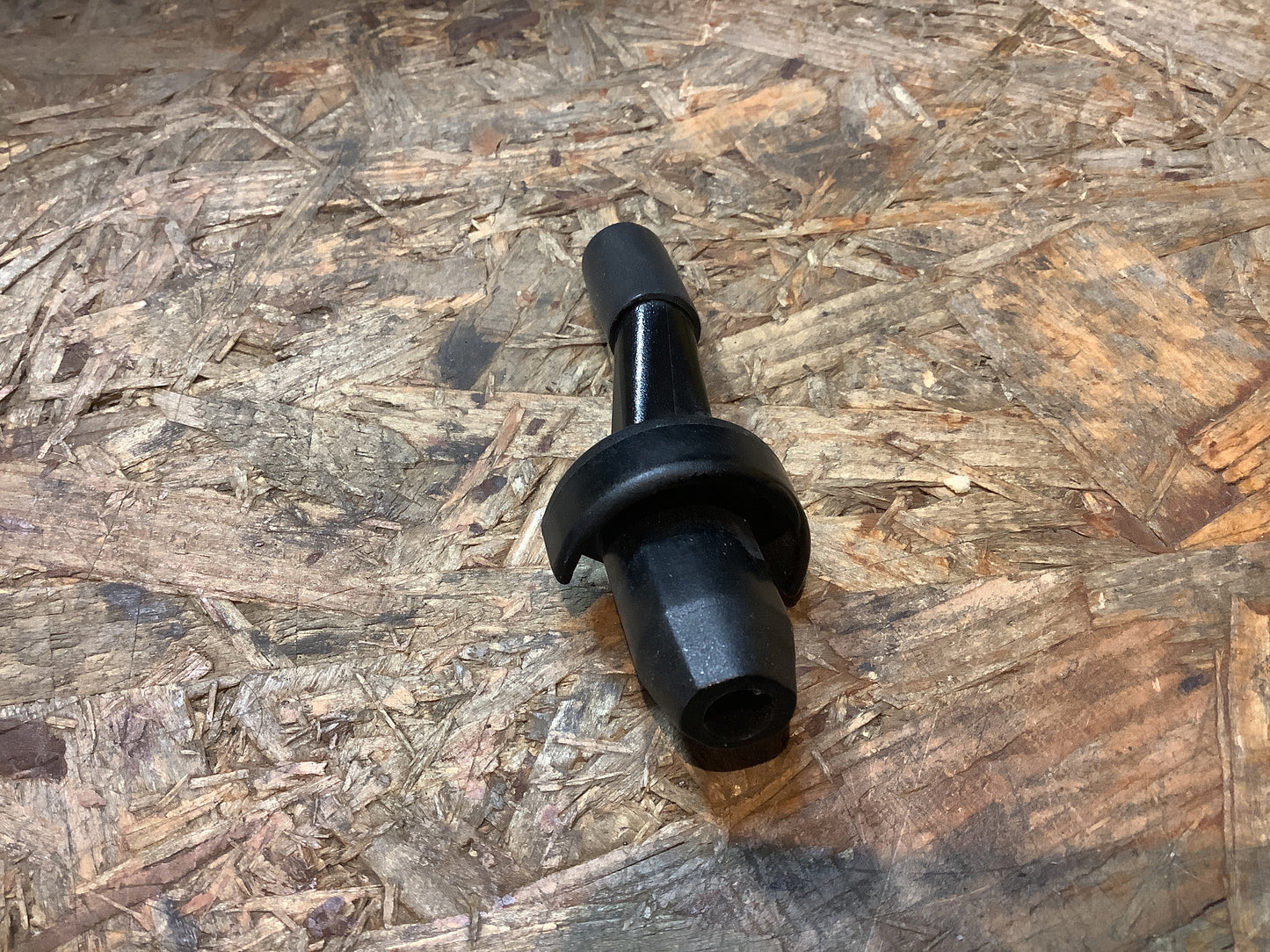 Opel Corsa A, Combo D Bolzen Endstück Laderaumabdeckung Original Esso NEU