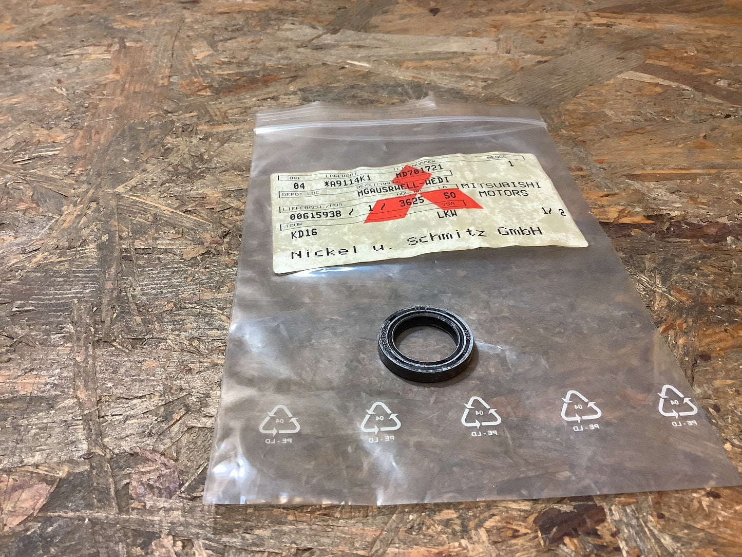 Mitsubishi Lancer Wellendichtring, Schaltgetriebe Original Mitsubishi NEU