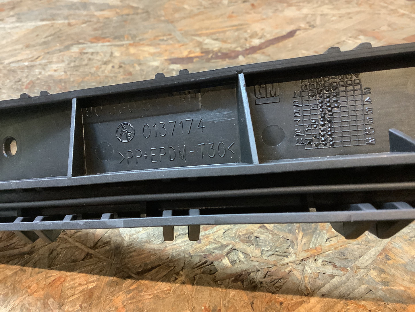 Opel Zafira A Stoßstangenhalter hinten rechts Original GM NEU