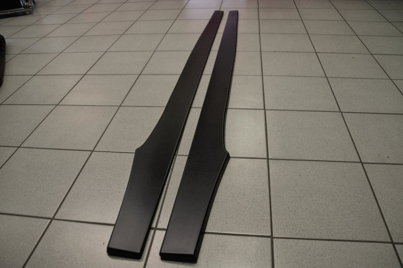CUP 2 Seitenschweller Ford Focus ST, DYB ab Bj.:2015 - Schwarz Glanz
