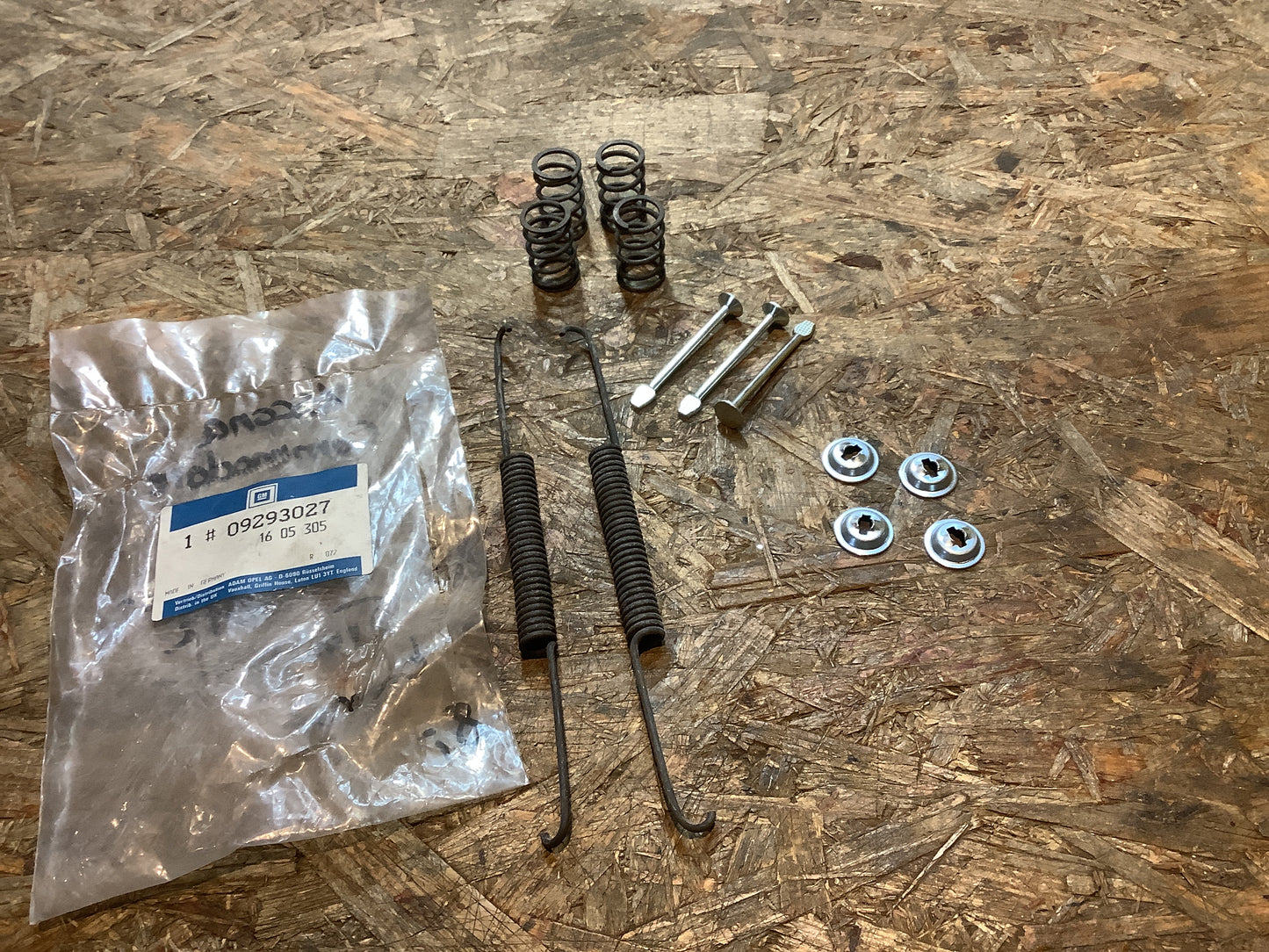 Ascona, Commodore, Kadett Montage Satz Trommelbremse Original GM NEU