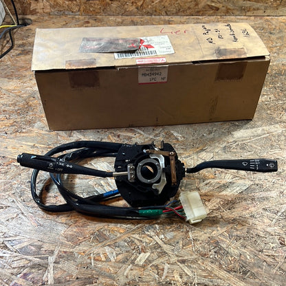 Original Mitsubishi Kombischalter Pajero 83-91 MB434942