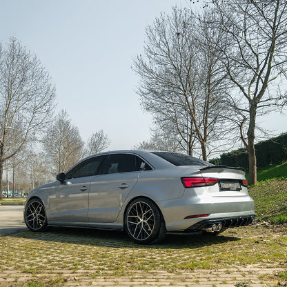 RV21.043 - Heckschürze passend für Audi A3 8V Facelift Limousine 2016-2020 Hochglanz Schwarz