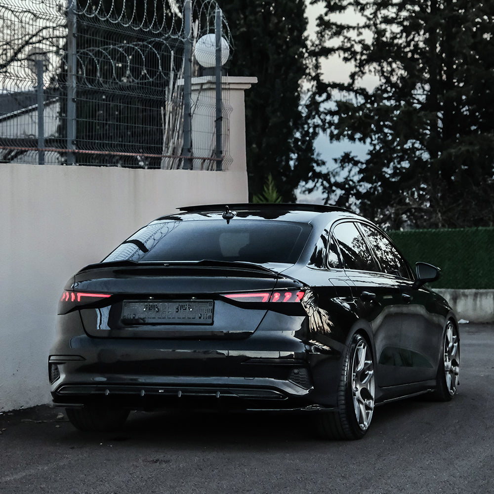 RV21.044 - Heckschürze passend für Audi A3 8Y (Limousine/Sportback) 2020-2024 Hochglanz Schwarz