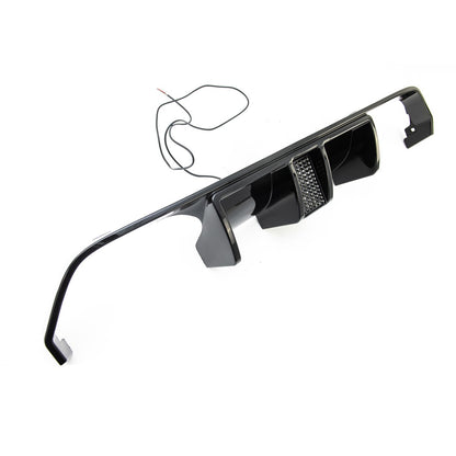 Heckdiffusor Hochglanz Schwarz mit Licht passend für BMW M3 F80 M4 F82 F83 13-20