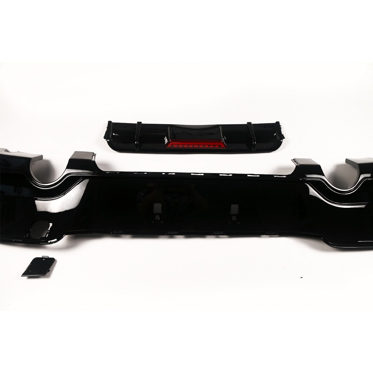 Heckdiffusor Hochglanz Schwarz LED passend für BMW 1er F20 F21 2011-2015