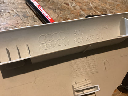 Audi A4/B5 C-Säule Verkleidung H.L Original VW NEU