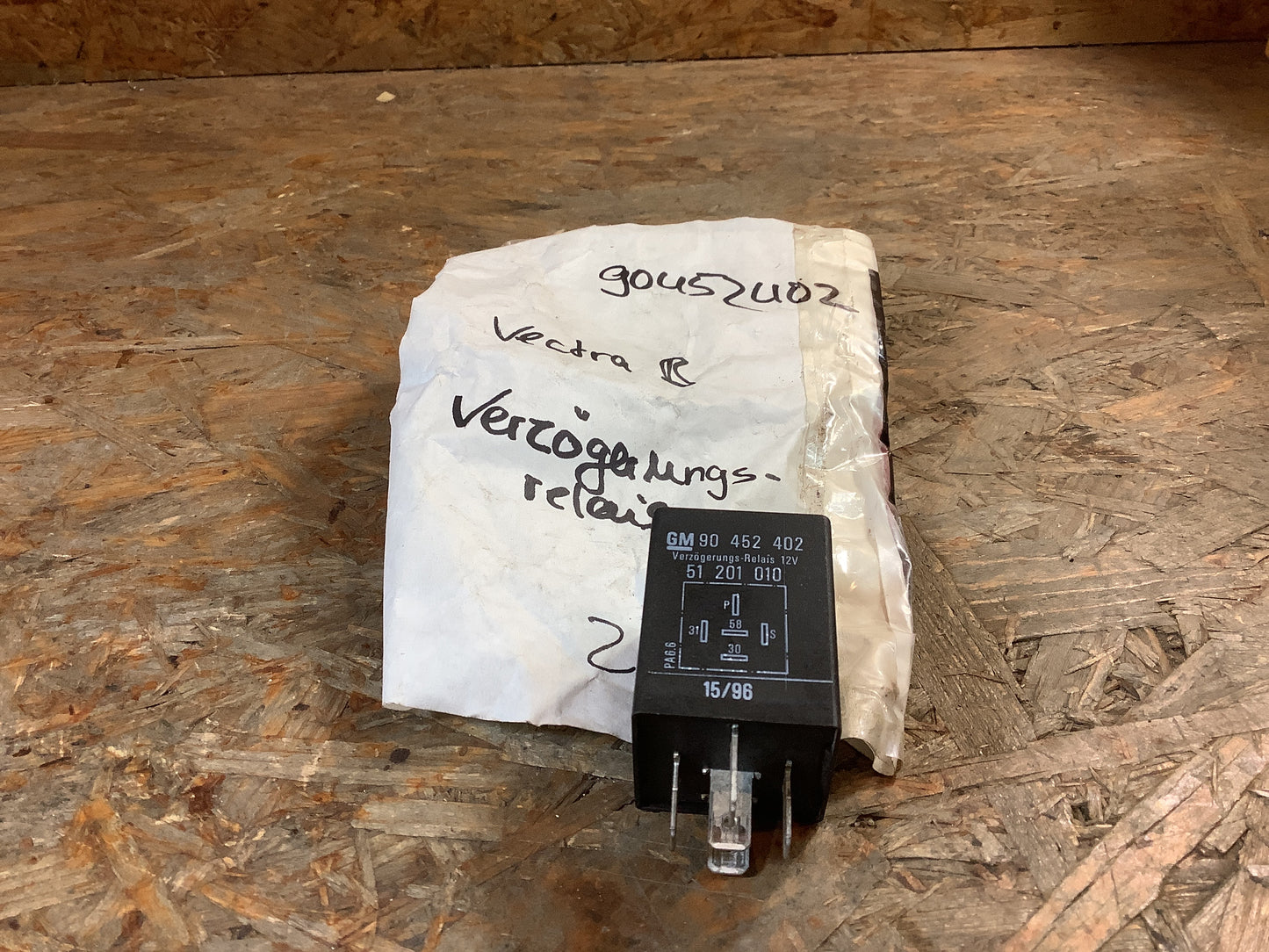 Vectra B, Verzögerungsrelais Original GM NEU