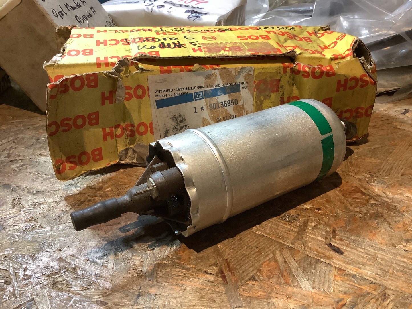 Ascona C, Kadett E Kraftstoffpumpe Original Bosch GM NEU