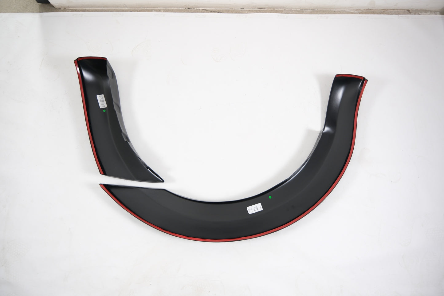 Kotflügelverbreiterungen passend für FORD Ranger T6/T7/T8 2012-2022 (Taped) Matt Schwarz
