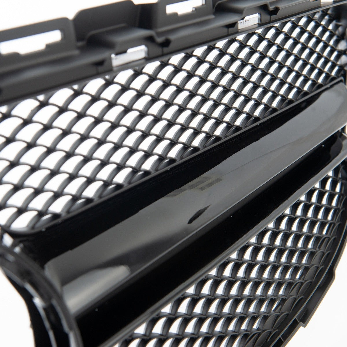 Frontgrill Schwarz für Kamera passend für Mercedes C-Klasse W205 2014-2018