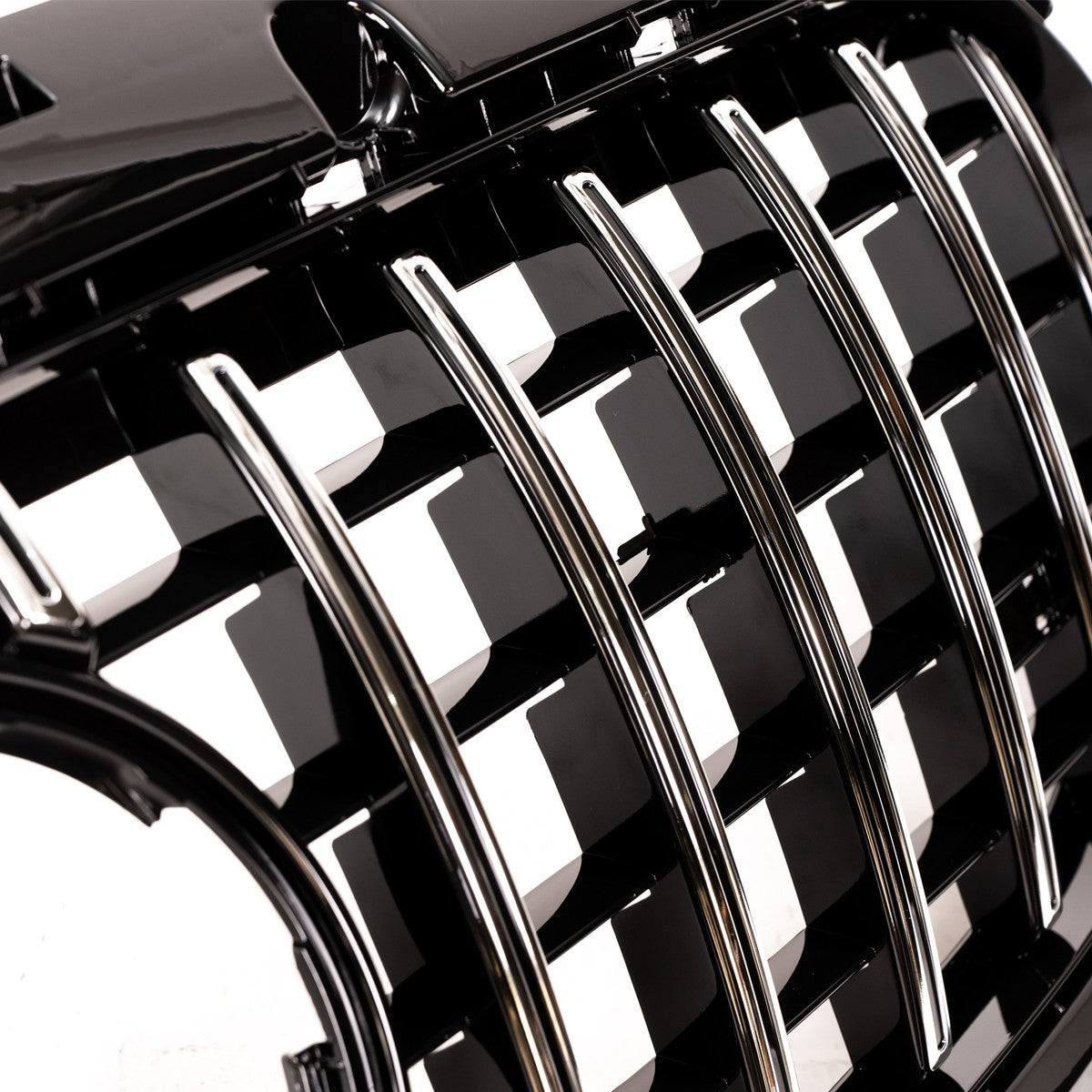 Kühlergrill Chrom Panamericana GT passend für Mercedes GLA H247 2023+