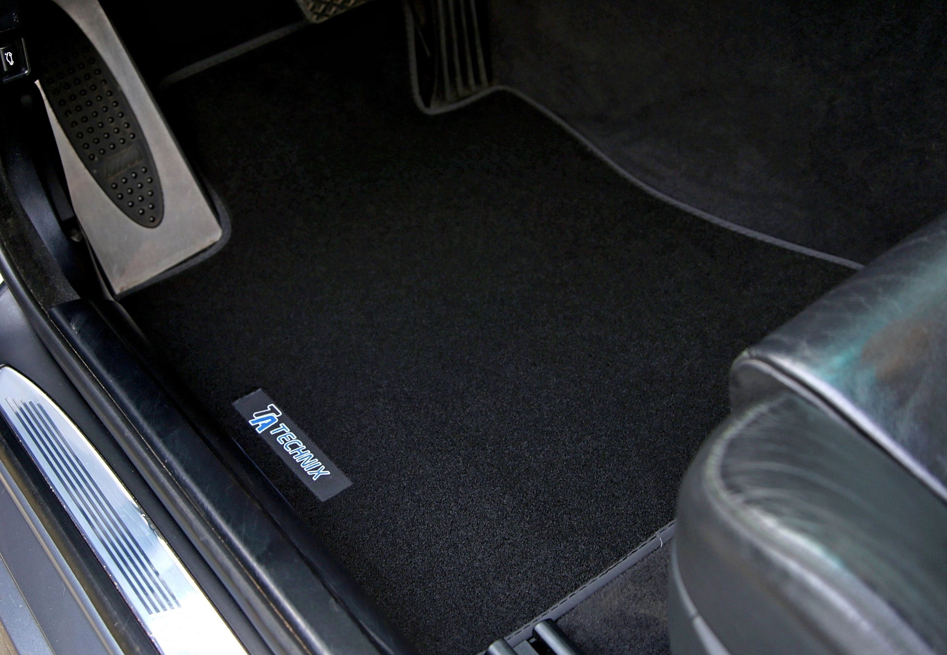 TA Technix Fußmatten Set mit Logo passend für VW Golf 4 Typ 1J, VW Bora Typ 1J, VW New Beetle Typ 9C 1C
