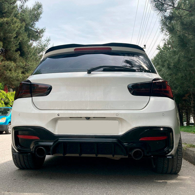 Oneway Kompletter Umbausatz passend für BMW 1er F20/F21 M-Power Facelift 2015-2019 - Schwarz glänzend