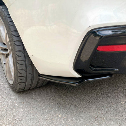 Oneway Kompletter Umbausatz passend für BMW 1er F20/F21 M-Power Facelift 2015-2019 - Schwarz glänzend