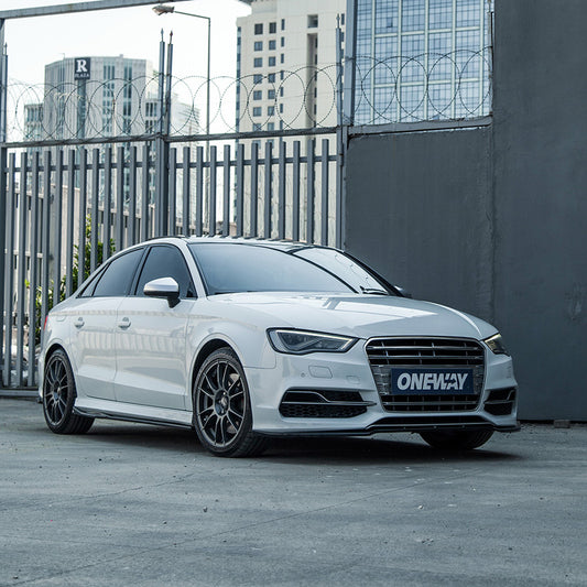 Oneway Kompletter Umbausatz passend für Audi S3 8V Limousine 2013-2016 - Schwarz glänzend