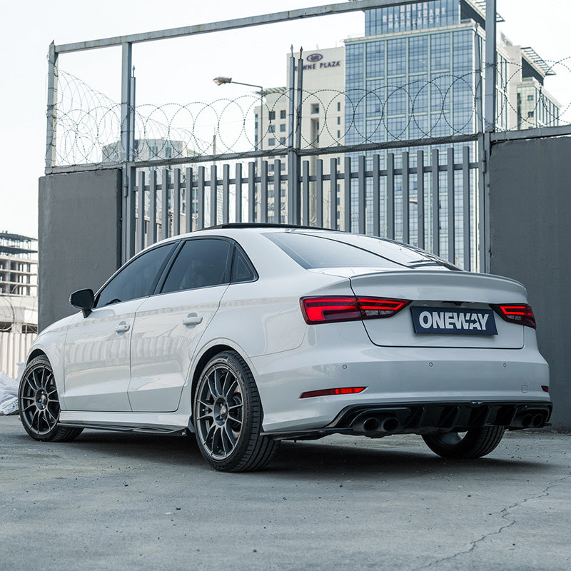 Oneway Kompletter Umbausatz passend für Audi S3 8V Limousine 2013-2016 - Schwarz glänzend