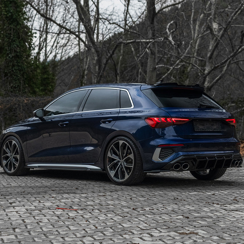 Oneway Kompletter Umbausatz passend für Audi A3 8Y Sportback S3/S-Line 2020-2024 - Schwarz glänzend