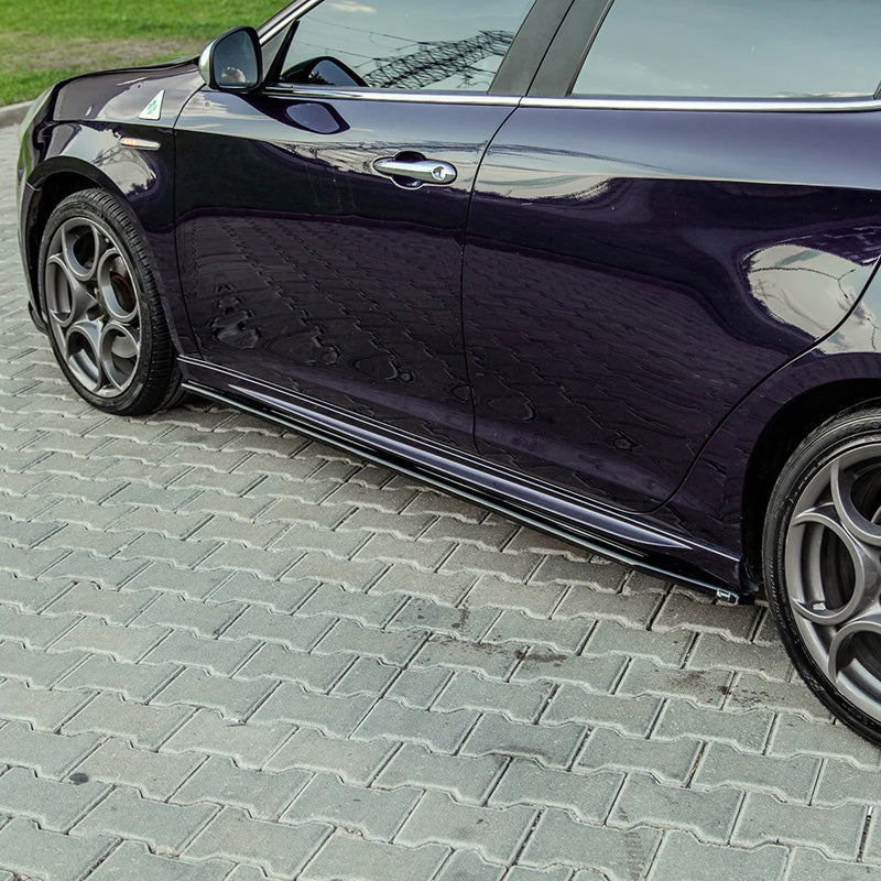Oneway Kompletter Umbausatz passend für Alfa Romeo Giulietta 2010-2020 - Schwarz glänzend