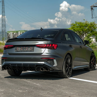 Oneway Kompletter Umbausatz passend für Audi A3 8Y Limousine S3/S-Line 2020-2024 - Schwarz glänzend