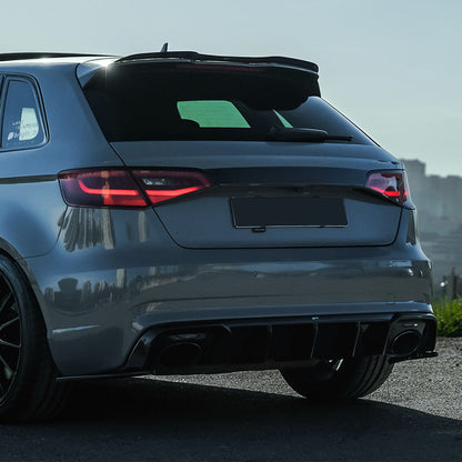 Oneway Kompletter Umbausatz passend für Audi RS3 8V Sportback 2015-2016 - Schwarz glänzend