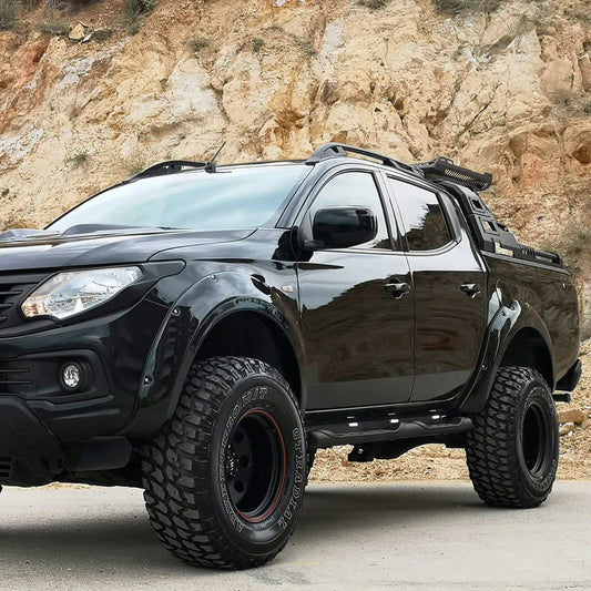 Oneway Satz Kotflügelverbreiterungen passend für Mitsubishi L200 Triton 5 2015-2019 & Fiat Fullback 2015-2019 - Mattschwarz