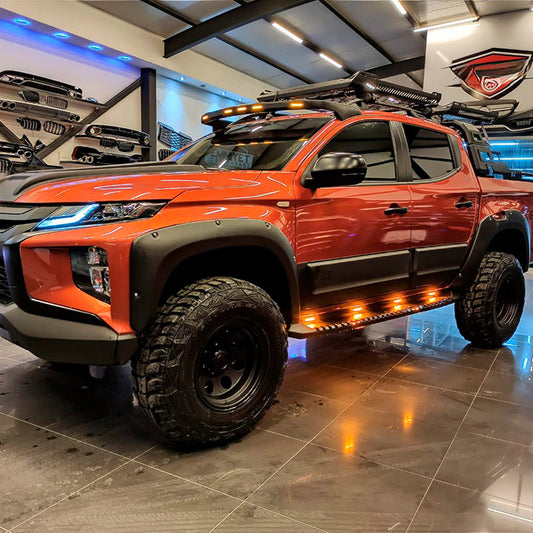 Oneway Satz Kotflügelverbreiterungen passend für Mitsubishi L200 Triton 6 2019- - Mattschwarz