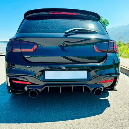 Oneway Heckschürzenansätze (Seitenteile) passend für BMW 1er F20/F21 M-Power Facelift 2015-2019 - Schwarz glänzend