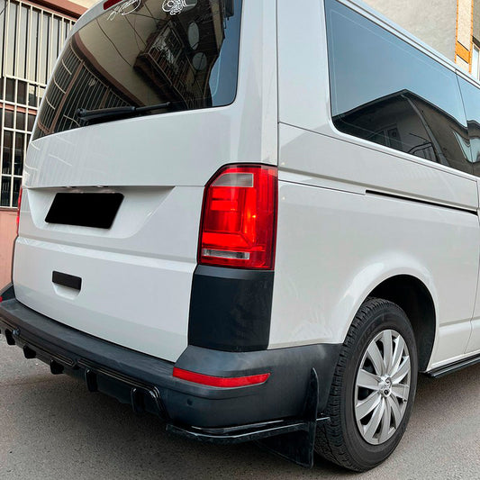 Oneway Heckschürzenansätze (Seitenteile) passend für Volkswagen Transporter T6/T6.1 2015-2022 - Schwarz glänzend