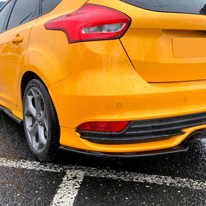 Oneway Heckschürzenansätze (Seitenteile) passend für Ford Focus ST MK3 Facelift 2015-2018 - Schwarz glänzend