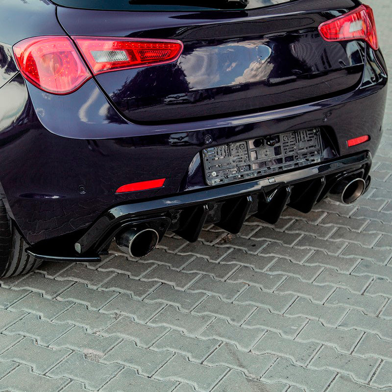 Oneway Heckschürzenansätze (Seitenteile) passend für Alfa Romeo Giulietta 2010-2020 - Schwarz glänzend