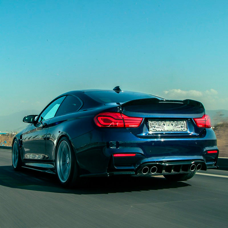Oneway Heckschürzenansätze (Seitenteile) passend für BMW M4 F82 2014-2021 - Schwarz glänzend