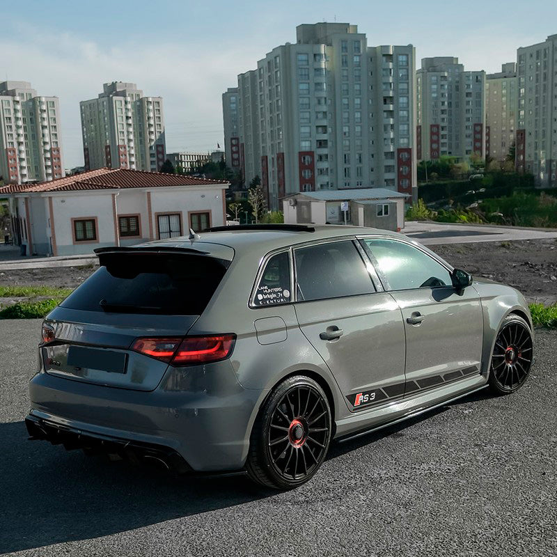 Oneway Heckschürzenansätze (Seitenteile) passend für Audi RS3 8V Sportback 2015-2016 - Schwarz glänzend