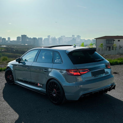 Oneway Heckschürzenansätze (Seitenteile) passend für Audi RS3 8V Sportback 2015-2016 - Schwarz glänzend