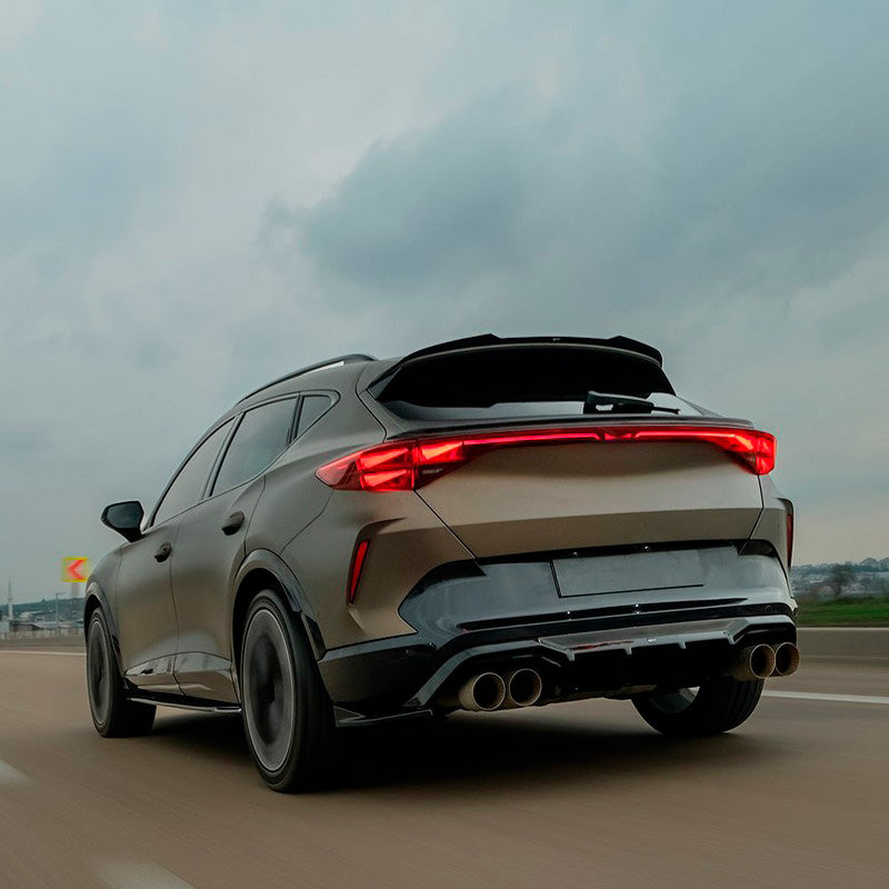 Oneway Heckschürzenansätze (Seitenteile) passend für Cupra Formentor 2020-2024 & Facelift 2024- - Version 3 - Schwarz glän...