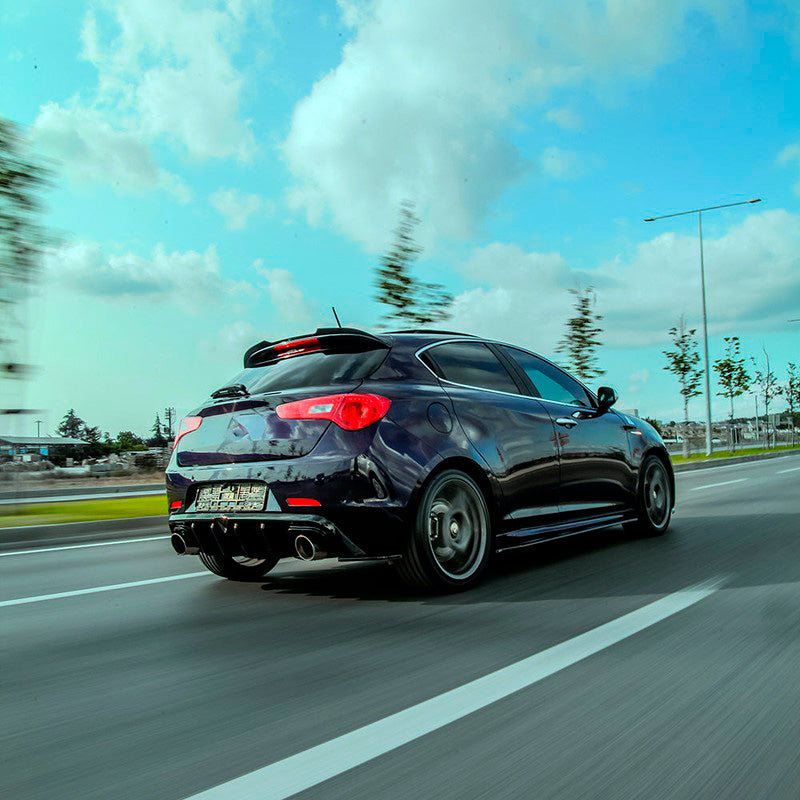 Oneway Heckdiffusor passend für Alfa Romeo Giulietta 2010-2020 - Version 2 - Schwarz glänzend