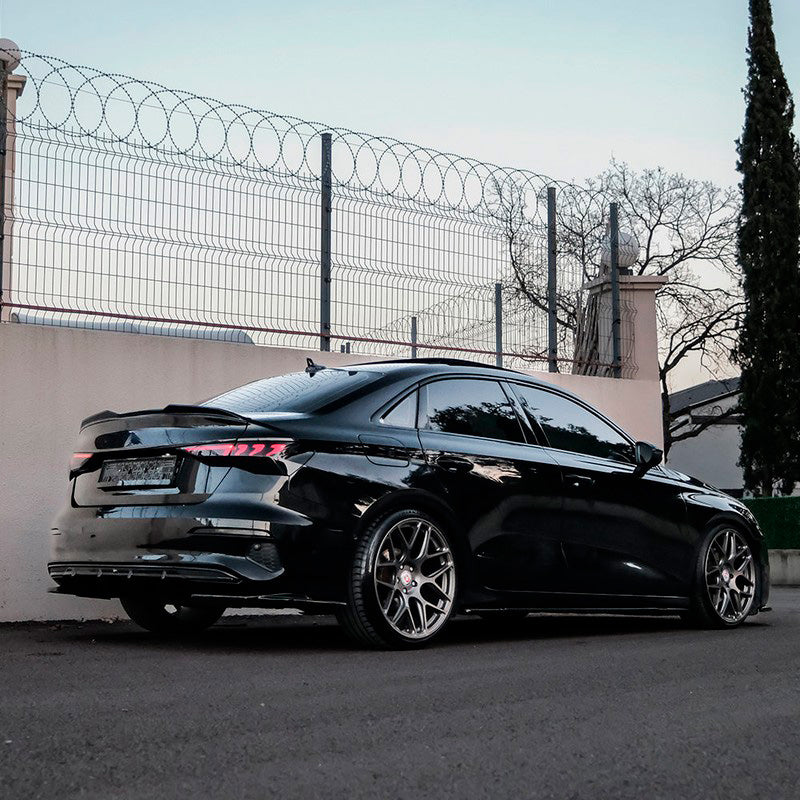 Oneway Heckdiffusor passend für Audi A3 (8Y) Limousine/Sportback 2020-2024 exkl. S-Line/S3/RS3 - Schwarz glänzend